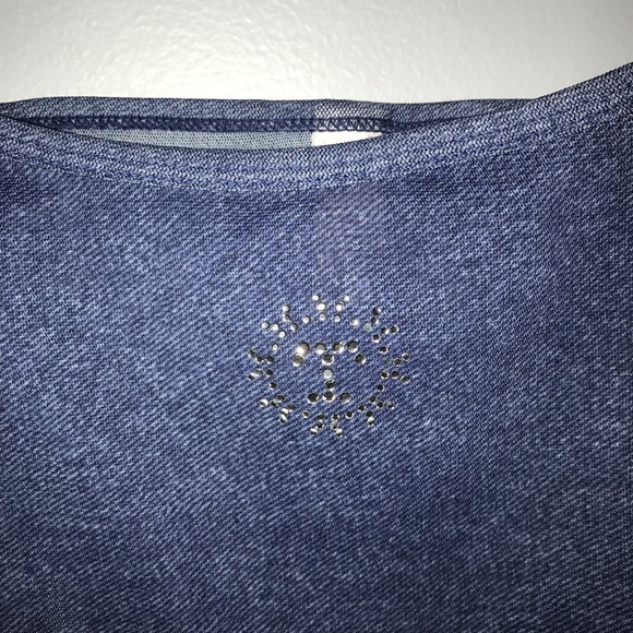 Mesh crop top - Picture 2 of 3